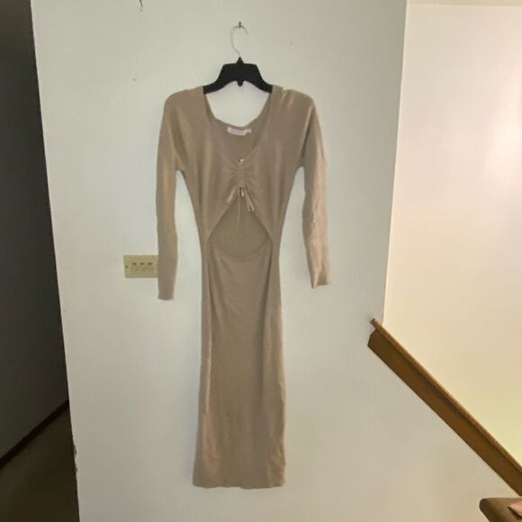 NWT All In Favor beige cutout long sleeve ribbed midi dress size medium - Picture 2 of 9